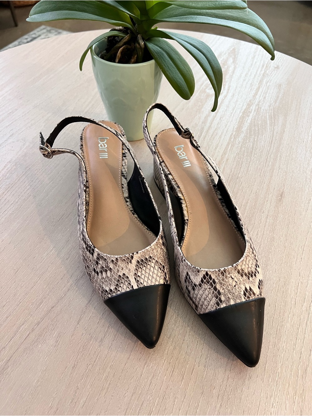 Tenly Slingback Block- Heel Pumps.